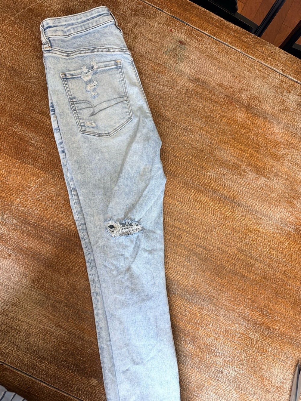 American Eagle Outfitters Light Blue Distressed Skinny Jeans